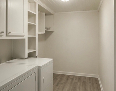 127 Wingate Road - Photo Thumbnail 3