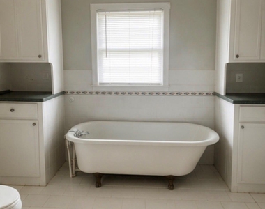 127 Wingate Road - Photo Thumbnail 2