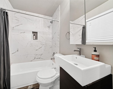 1953 Dryden Street - Photo Thumbnail 10