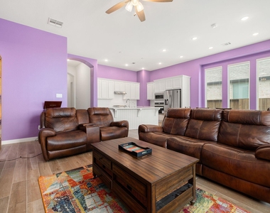 6722 Waxbill Road - Photo Thumbnail 10