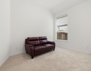 6722 Waxbill Road - Photo Thumbnail 30