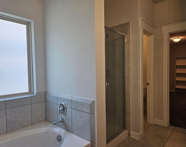 2833 Bretton Woods Drive - Photo Thumbnail 15