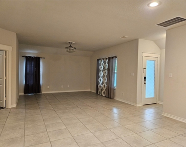 2833 Bretton Woods Drive - Photo Thumbnail 39