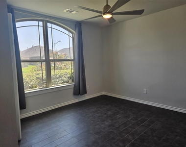 2833 Bretton Woods Drive - Photo Thumbnail 24