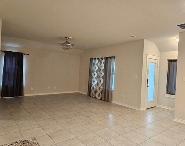 2833 Bretton Woods Drive - Photo Thumbnail 38