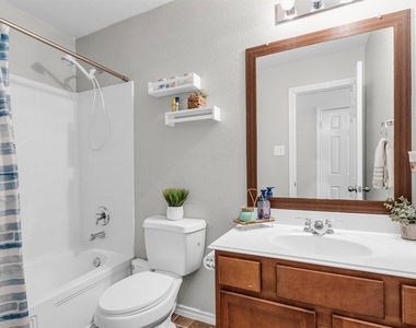 1700 Fall Forest Court - Photo Thumbnail 30