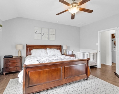 1700 Fall Forest Court - Photo Thumbnail 20