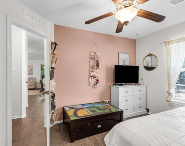 1700 Fall Forest Court - Photo Thumbnail 29