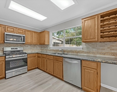 4241 Mountain Peak Way - Photo Thumbnail 11