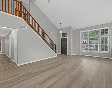 4241 Mountain Peak Way - Photo Thumbnail 5