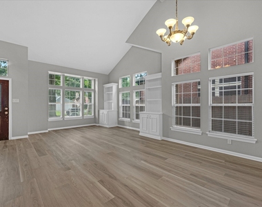 4241 Mountain Peak Way - Photo Thumbnail 6