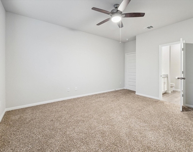 24627 Porta Borsari Drive - Photo Thumbnail 6