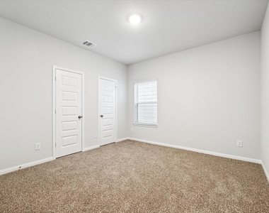 24627 Porta Borsari Drive - Photo Thumbnail 9