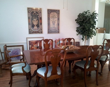 4434 Grove Park Drive - Photo Thumbnail 4