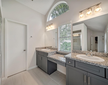 3317 Golden Trails Drive - Photo Thumbnail 8