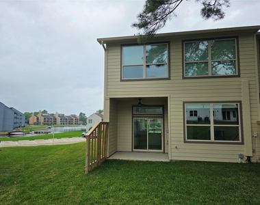 12255 Trail Hollow Drive - Photo Thumbnail 10