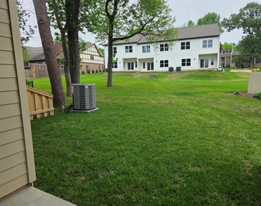 12255 Trail Hollow Drive - Photo Thumbnail 11