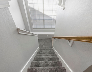 230 Blushwood Place - Photo Thumbnail 11