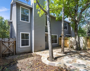 230 Blushwood Place - Photo Thumbnail 23