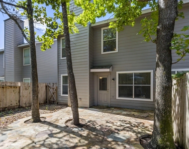 230 Blushwood Place - Photo Thumbnail 25