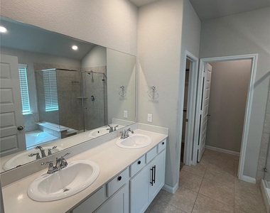 3115 Tanner Dell Court - Photo Thumbnail 16