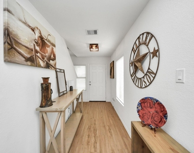 26915 Wilderye Cove Ln - Photo Thumbnail 2