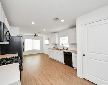 26915 Wilderye Cove Ln - Photo Thumbnail 10
