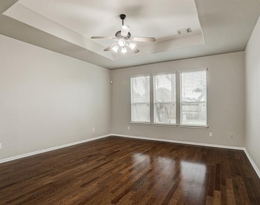 2626 N Canyon Falls Dr Drive N - Photo Thumbnail 2