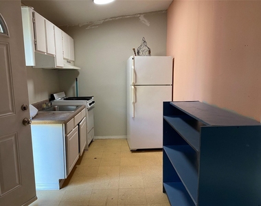 3620 Reveille Street - Photo Thumbnail 4