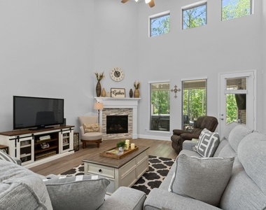 282 Sky Top Drive - Photo Thumbnail 16