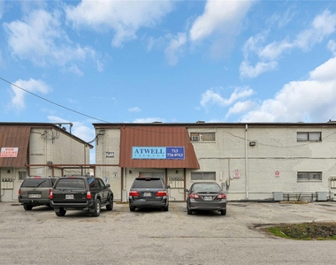 7211 Atwell - Photo Thumbnail 18