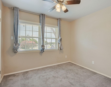 3345 Lodgepole Circle - Photo Thumbnail 12