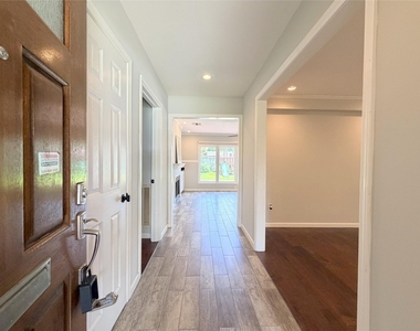 5019 Yarwell Drive - Photo Thumbnail 3