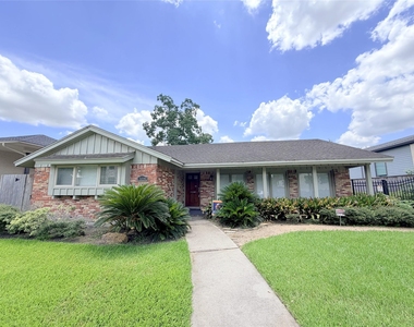 5019 Yarwell Drive - Photo Thumbnail 1