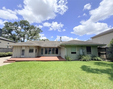 5019 Yarwell Drive - Photo Thumbnail 30
