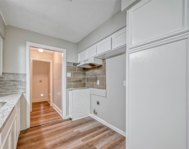 5606 Elm Springs Drive - Photo Thumbnail 6