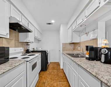 15507 Aldine Westfield Road - Photo Thumbnail 12