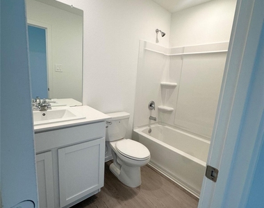 16477 Blossom Grove Drive - Photo Thumbnail 10