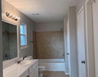 4707 E Parma Drive - Photo Thumbnail 17
