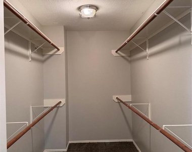 4707 E Parma Drive - Photo Thumbnail 18
