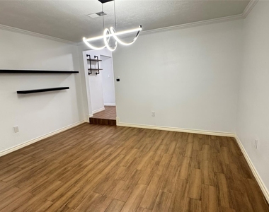221 Hyta Street - Photo Thumbnail 23