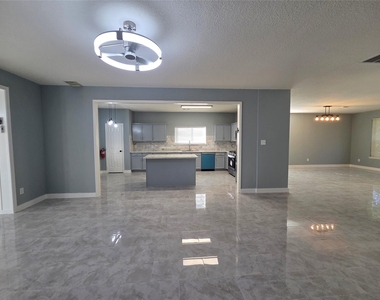 9526 Heflin Colony Drive - Photo Thumbnail 11
