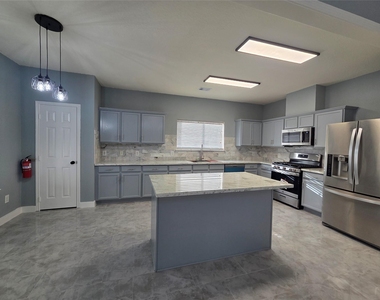 9526 Heflin Colony Drive - Photo Thumbnail 5