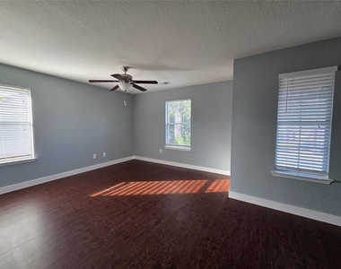 9526 Heflin Colony Drive - Photo Thumbnail 33