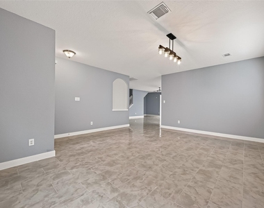 9526 Heflin Colony Drive - Photo Thumbnail 4