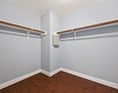 9526 Heflin Colony Drive - Photo Thumbnail 28