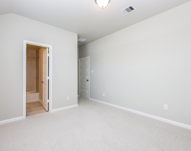 3018 Tres Olivos Dr - Photo Thumbnail 11