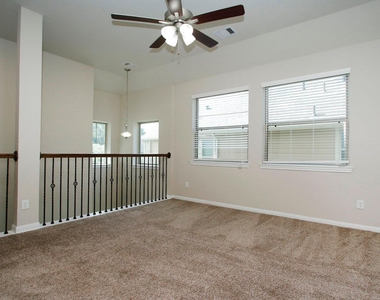 239 Biltmore Loop - Photo Thumbnail 21