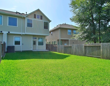 239 Biltmore Loop - Photo Thumbnail 38