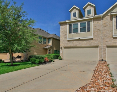 239 Biltmore Loop - Photo Thumbnail 2